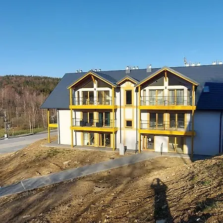 Izerski Widok - Z Tarasem, Osada Górska